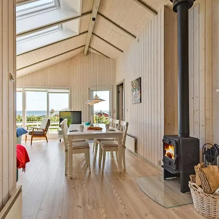 Semesterbostad Apsolon - 150m From The Sea By Interhome