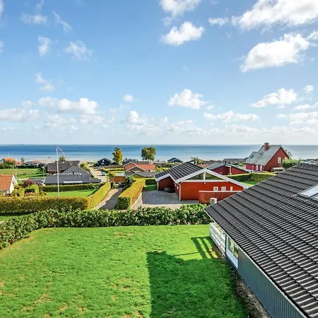 Semesterbostad Apsolon - 150m From The Sea By Interhome Sjolund